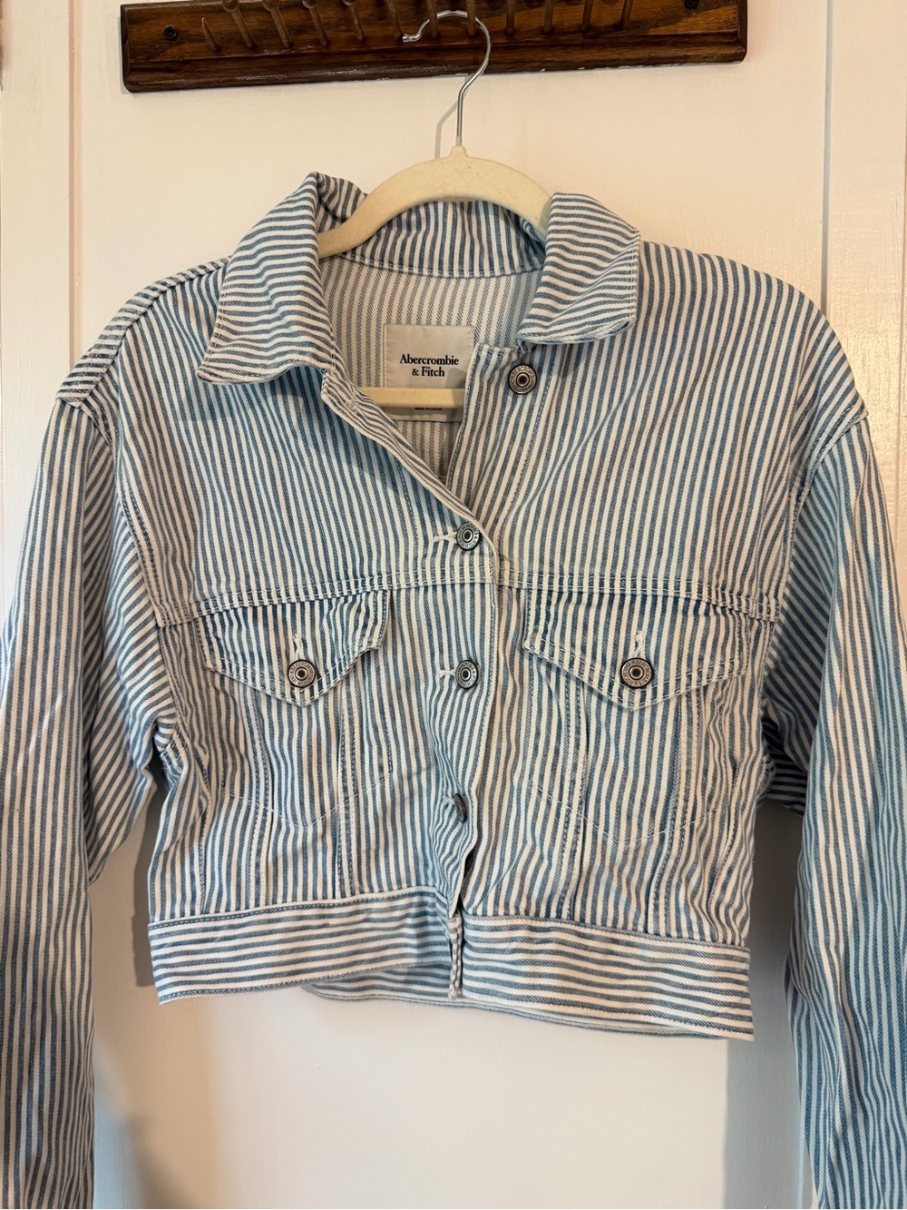 Abercrombie & Fitch Striped Blue White Crop Jacket